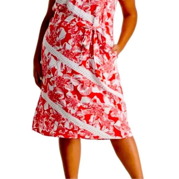 NWT Estelle Dress Floral Amazonian Lily A-line Red White Belt Size 4X - Picture 2 of 7